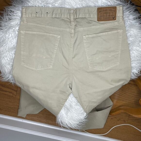 American Eagle Outfitters- Tan Khaki Pants - Picture 4 of 6